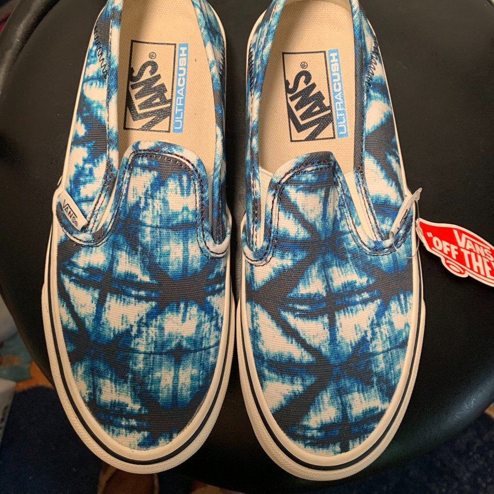 Vans  Blue and white tye-dye slip-on (Unisex)